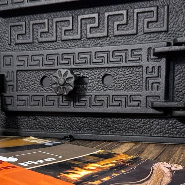 Дверцята чавунні пічні Versace Дверцята чавунні пічні Iron Fire Дверцята для печі зі склом 370х485 мм 1125 фото