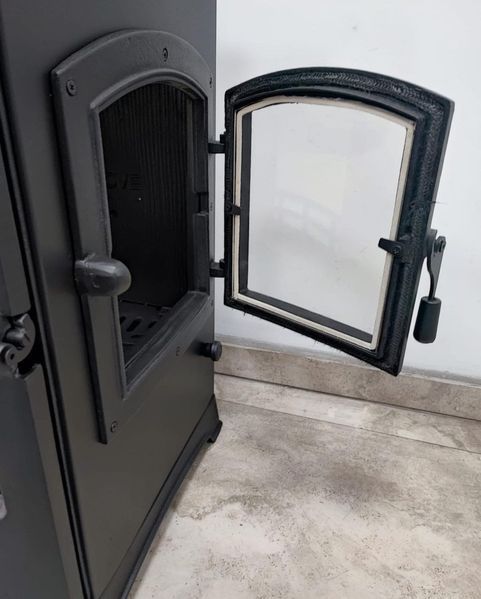 Чавунна піч FLAME STOVE LODI LUX з боковою дверкою FS-202YK фото